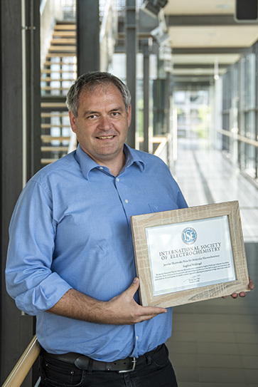 Prof. Dr. Siegfried R. Waldvogel with Jaroslav Heyrovsky Prize